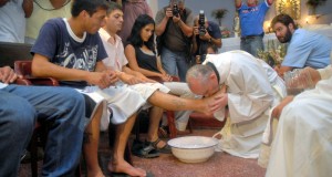 Intervista a Papa Francesco: “Sogno una Chiesa viva che torni per strada”